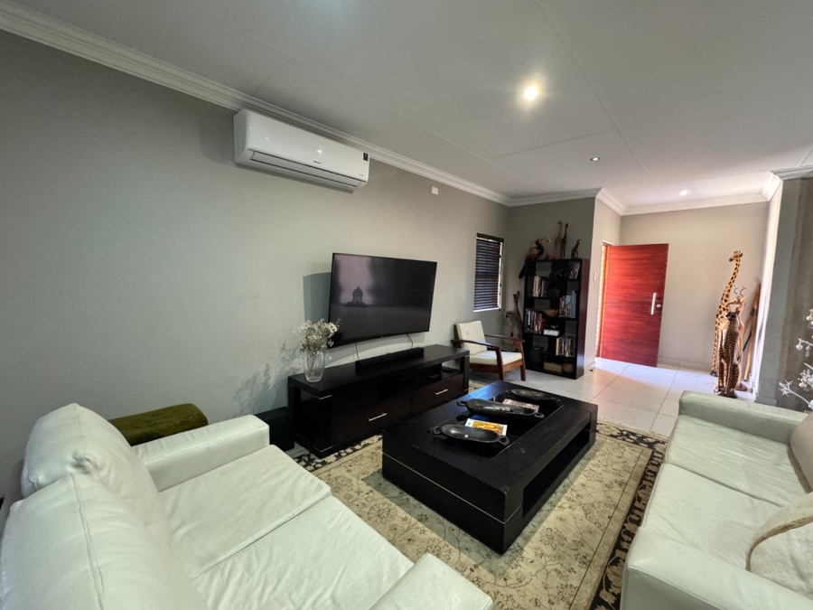 3 Bedroom Property for Sale in Hillcrest Northern Cape